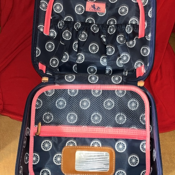 Chariot - Picture 10 of 12